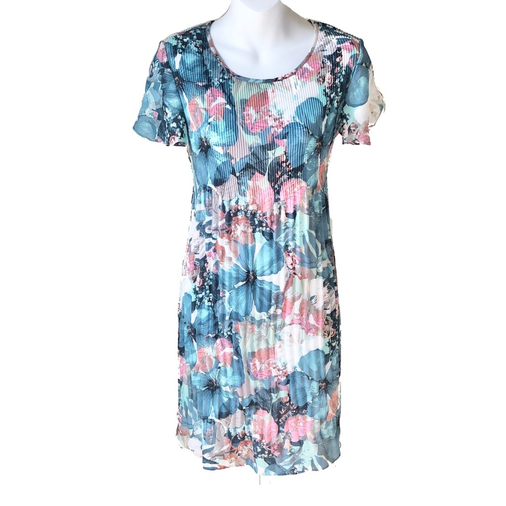 Spense Short Split Sleeve Midi Dress